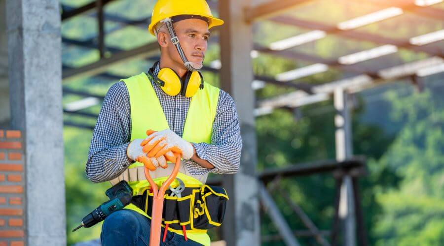 Expert Emergency Roof Repairs services in Lake City, IA