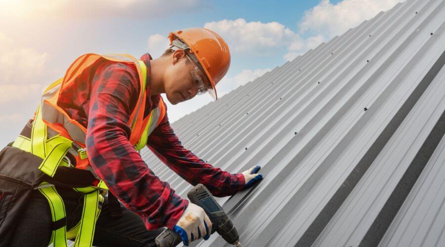 Owens Corning roofing contractor in Lake City, IA